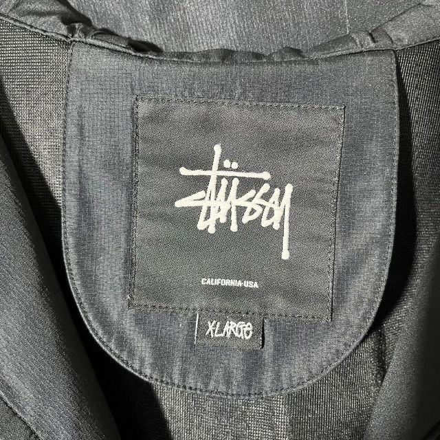 STUSSY(ステューシー)の[大人気]　ステューシー　ポリジャケット　ドクロ　ハーフジップ◎ ワンポイント◎ メンズのジャケット/アウター(その他)の商品写真