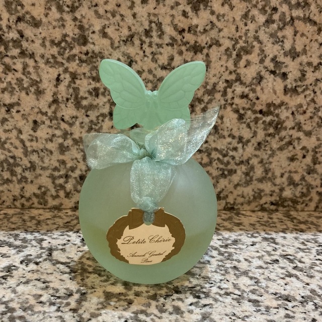 Annick Goutal - ANNICK GOUTALアニックグタールプチシェリー ️限定瓶入りバタフライ🦋の通販 by miniminy