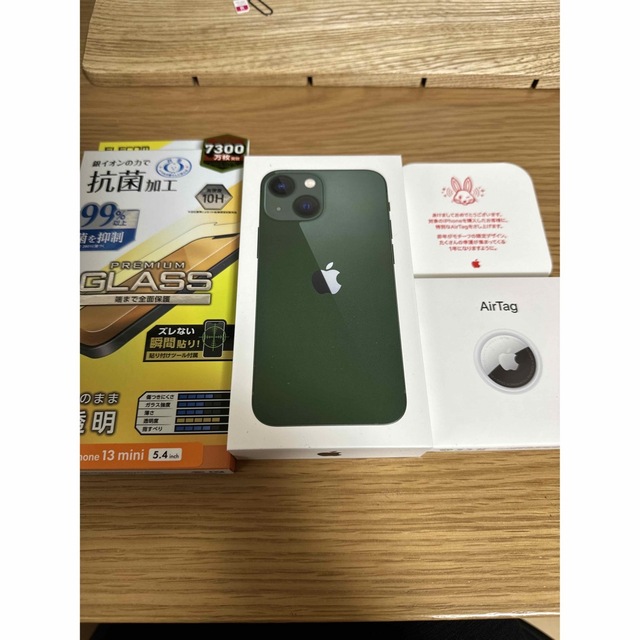 スマホ/家電/カメラ【新品未開封】iPhone13mini 128GB グリーン 兎AirTag付き