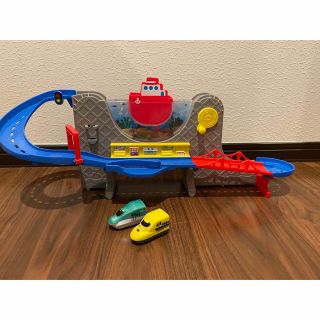 タカラトミー(Takara Tomy)のおふろDEミニカー すすめ海底トンネル！はやぶさ&ドクターイエローセット(お風呂のおもちゃ)