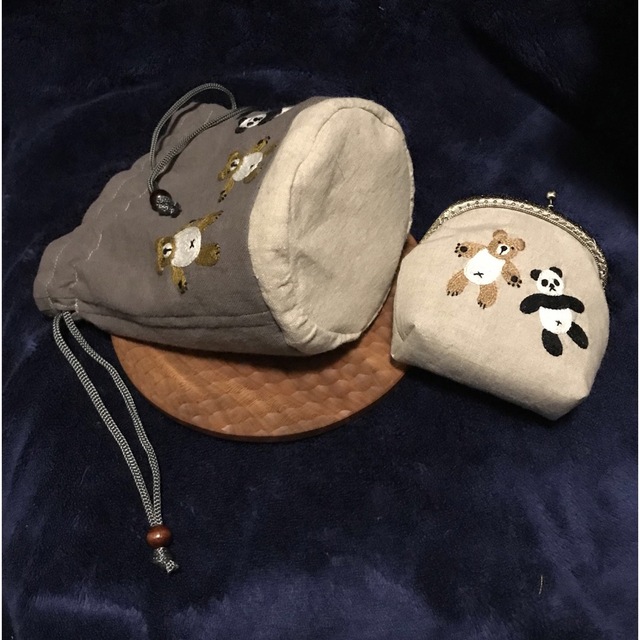 正規店仕入れの ☆ SOLD 刺繍の巾着とがま口 テディベアとパンダ OUT 正規店仕入れの ☆ SOLD 刺繍の巾着とがま口 テディベアとパンダ OUT