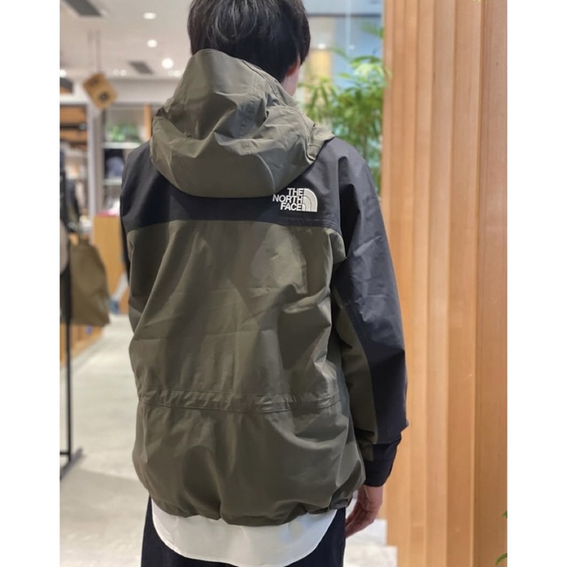 THE NORTH FACE(ザノースフェイス)の新モデル ノースフェイス マウンテンライトジャケット S NP62236 K メンズのジャケット/アウター(マウンテンパーカー)の商品写真