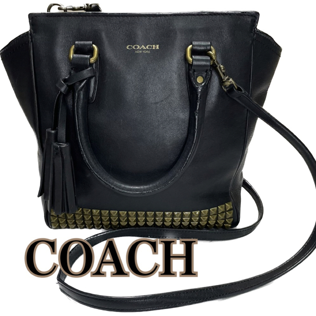 COACH ショルダーバッグ、ハンドバッグ　スタッズ付き