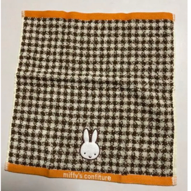 miffy(ミッフィー)の【新品】ミッフィー　ハンドタオル　2枚セット　ウォッシュタオル インテリア/住まい/日用品の日用品/生活雑貨/旅行(タオル/バス用品)の商品写真