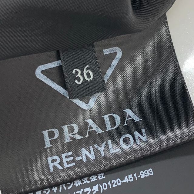 6058 プラダ RE-NYLON ロゴ 半袖 シャツワンピース ブラック