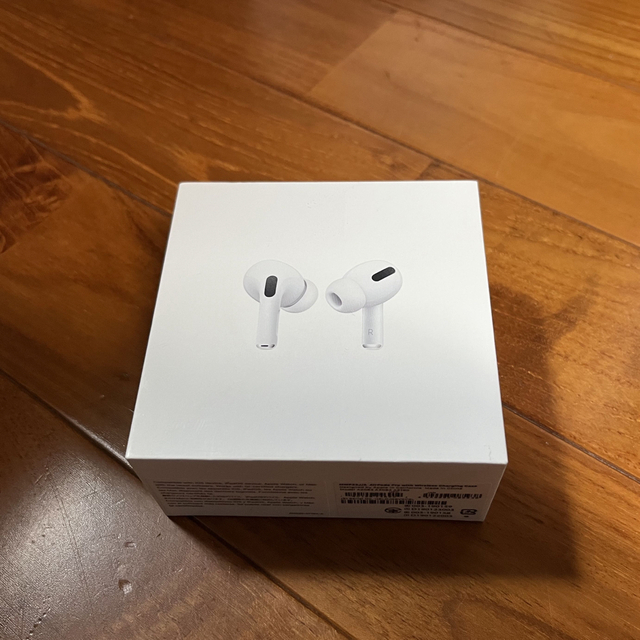 Apple(アップル)の未使用 AirPods Pro MWP22J/A スマホ/家電/カメラのオーディオ機器(ヘッドフォン/イヤフォン)の商品写真