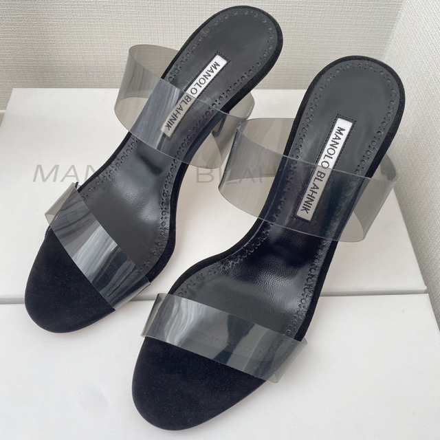 MANOLO BLAHNIK(マノロブラニク)の【新品】MANOLO BLAHNIK マノロブラニク クリア サンダル ミュール レディースの靴/シューズ(ミュール)の商品写真