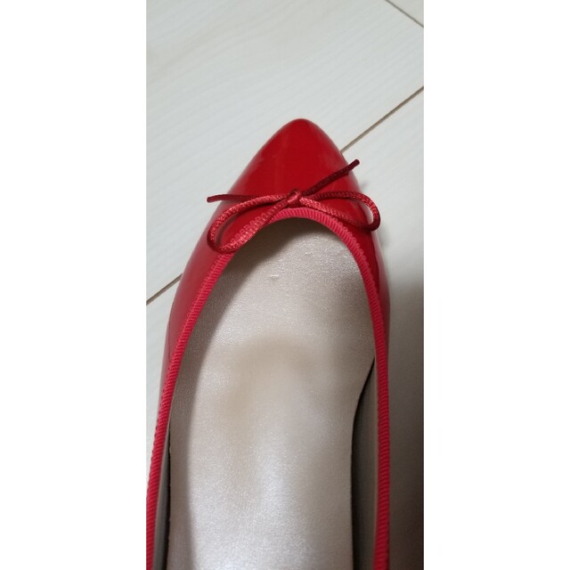 velikoko(ヴェリココ)のヴェリココ   エナメルパンプス  21cm レディースの靴/シューズ(ハイヒール/パンプス)の商品写真