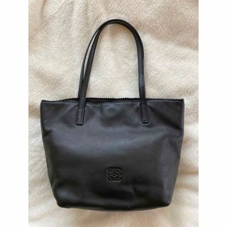 ロエベ(LOEWE)の最終価格【極美品】LOEWE ロエベ ALA ナッパレザー 黒 トート バッグ(トートバッグ)