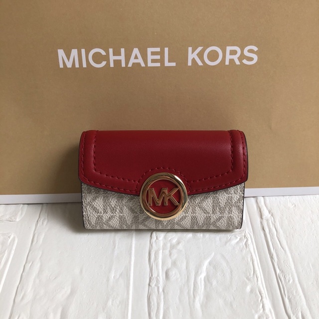 Michael Kors(マイケルコース)の新品★定価27,500円★マイケルコース シグネチャー レッド キーケース レディースのファッション小物(キーケース)の商品写真