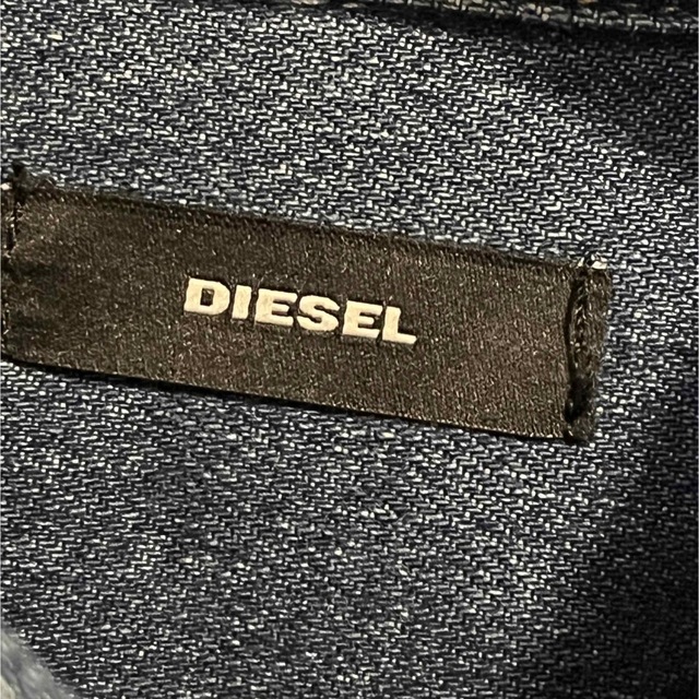 DIESEL(ディーゼル)の期間限定値下げ⭐︎diesel デニムシャツ　XL メンズのトップス(シャツ)の商品写真