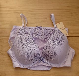 アモスタイルC70☆夢みるブラ Deep V ナショナルフラワー(その他)