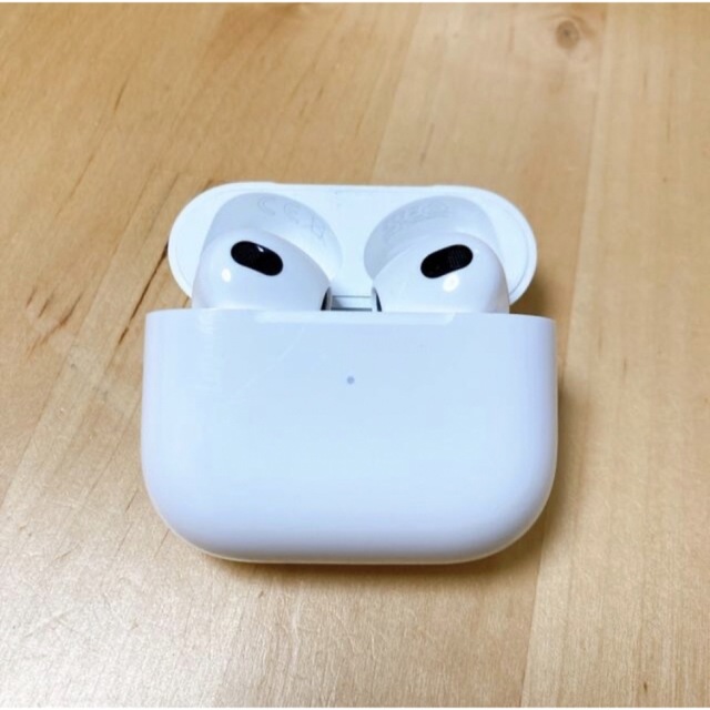 ヘッドフォン/イヤフォンApple AirPods エアーポッズ 第3世代　MME73J/A