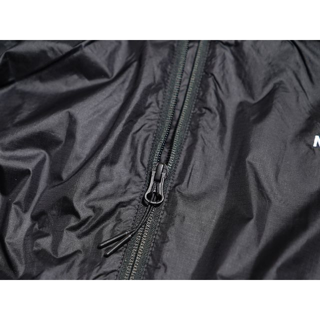 THE NORTH FACE(ザノースフェイス)のノースフェイス★L ナイロンジャケット ウインドブレーカー 海外限定 メンズのジャケット/アウター(ナイロンジャケット)の商品写真