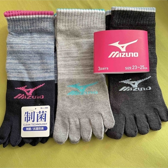 MIZUNO(ミズノ)の【ミズノ】切り替えが可愛い❣️レディース5本指靴下　3足組　MZ-10D レディースのレッグウェア(ソックス)の商品写真