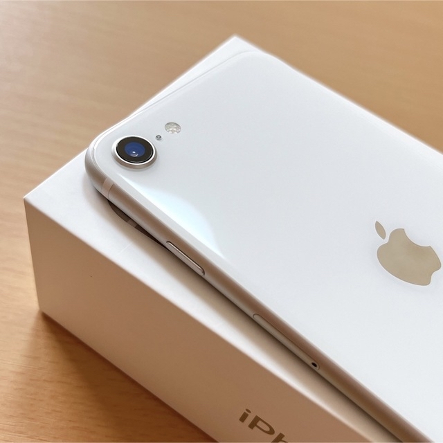 iPhone SE 第2世代 (SE2) ホワイト 64GB SIMフリー iPhone SE 第2世代 (SE2) ホワイト 64GB SIMフリー