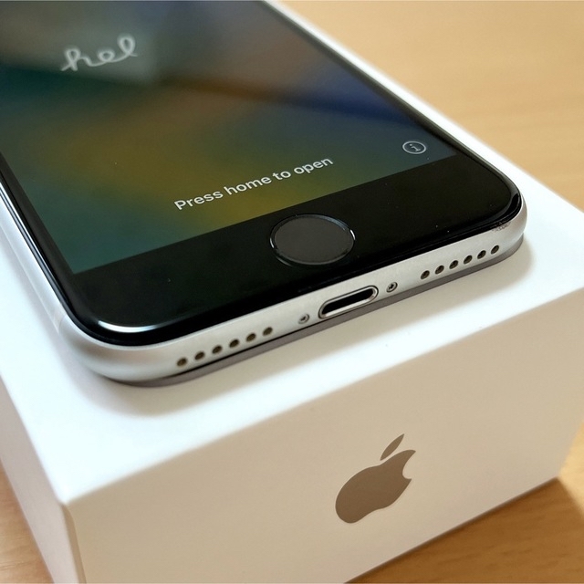iPhone SE 第2世代 (SE2) ホワイト 64GB SIMフリー iPhone SE 第2世代 (SE2) ホワイト 64GB SIMフリー