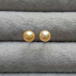新品 k18 2mm×25mm角線ひねりフープピアス (10) アクセサリー