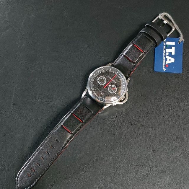 I.T.A.(アイティーエー)の極美品【稼働品】I.T.A　アイティーエー　ガリアルド　ブラック　レッド　メンズ メンズの時計(腕時計(アナログ))の商品写真