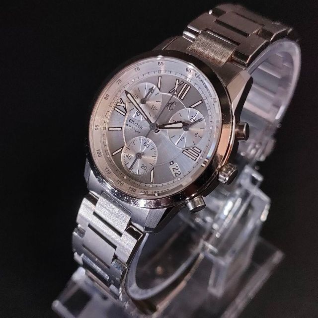 極美品【稼働品】CITIZEN シチズンXC F500 シルバー クォーツ時計 定番