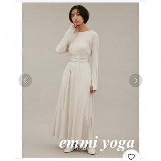 エミ(emmi)のemmi yoga ワンピース(ロングワンピース/マキシワンピース)