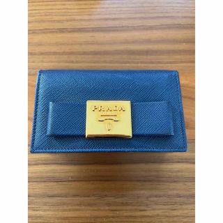 PRADA(ブルー・ネイビー/青色系)のフリマアイテム一覧 PRADA(ブルー・ネイビー/青色系)のフリマアイテム一覧