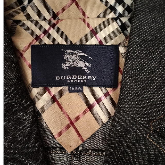 BURBERRY BLUE LABEL(バーバリーブルーレーベル)のバーバリーブルーレーベル　Gジャン＆フード付きベスト レディースのジャケット/アウター(Gジャン/デニムジャケット)の商品写真