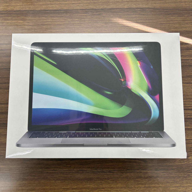 APPLE ノートPC MacBook Pro MNEJ3J/A14000g