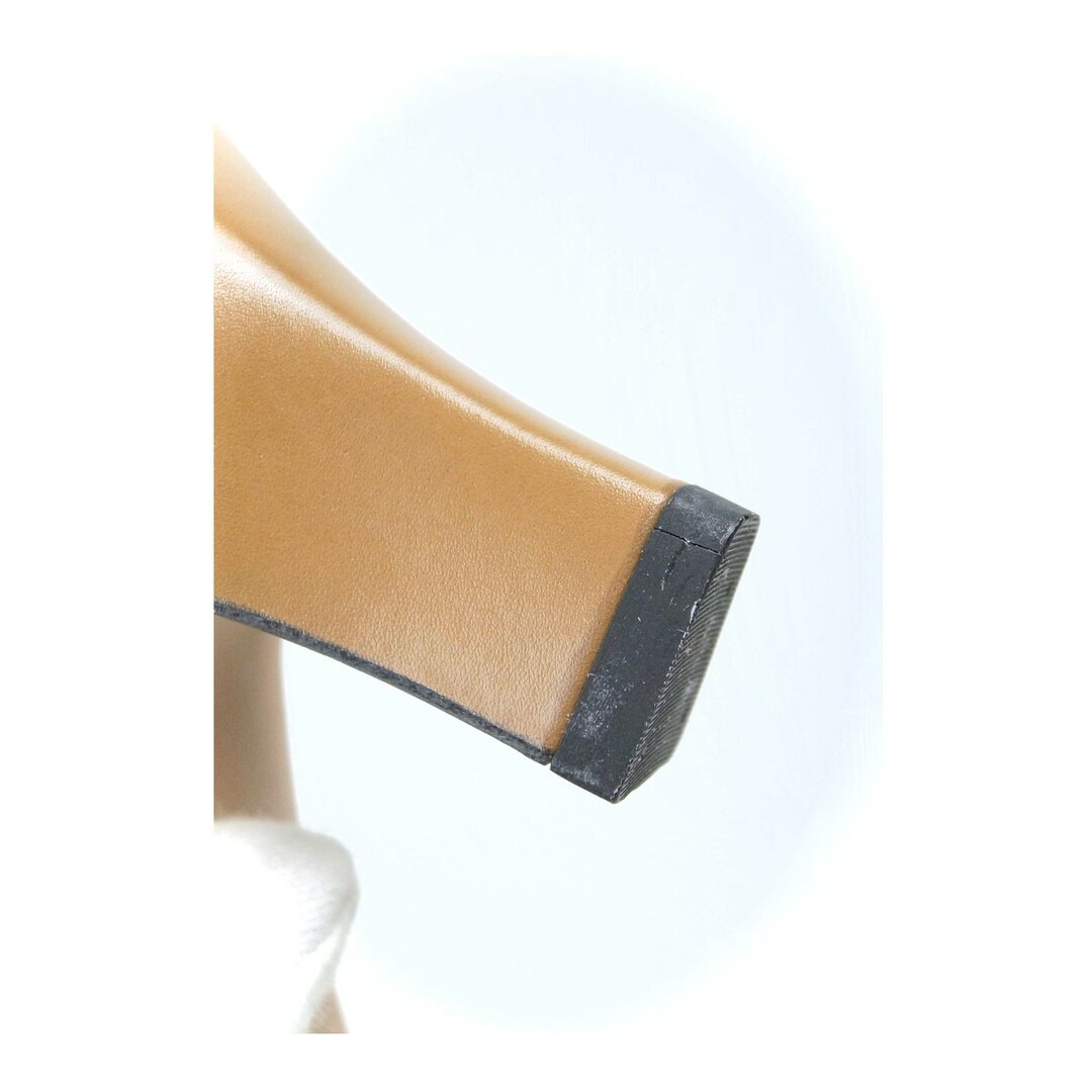 Salvatore Ferragamo(サルヴァトーレフェラガモ)の未使用に近い フェラガモ パンプス 5 1/2 レディース 茶色 レディースの靴/シューズ(ハイヒール/パンプス)の商品写真