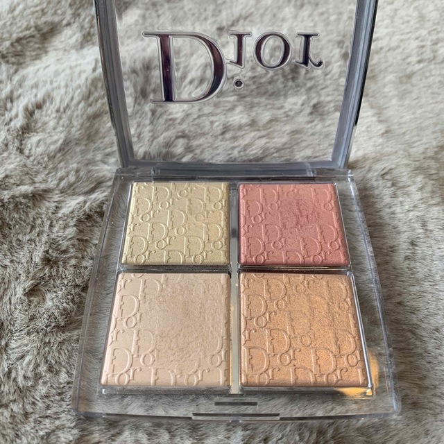 Dior ディオール　バックステージ　フェイスグロウパレット　004