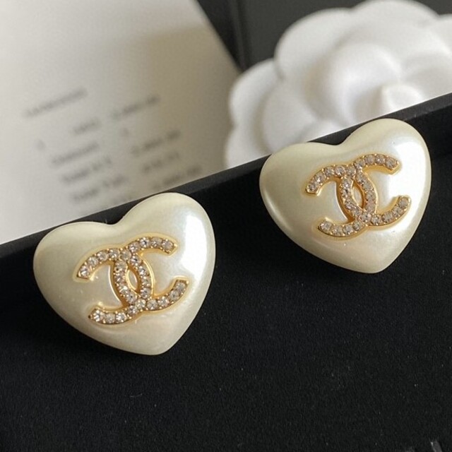 CHANEL シャネルマーク ココマーク ハート型カフス-connectedremag.com