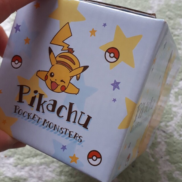 ポケモン(ポケモン)の新品、ピカチュウマグカップ キッズ/ベビー/マタニティの授乳/お食事用品(マグカップ)の商品写真