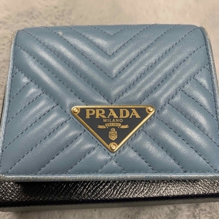 プラダ(PRADA)のPRADA プラダ　二つ折り　財布(財布)