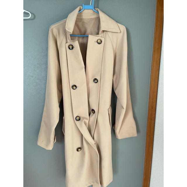 ベージュ　トレンチコート レディースのジャケット/アウター(トレンチコート)の商品写真