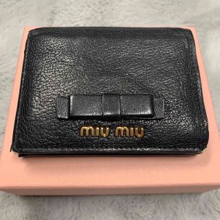 ミュウミュウ(miumiu)のmiumiu 二つ折り　財布(財布)