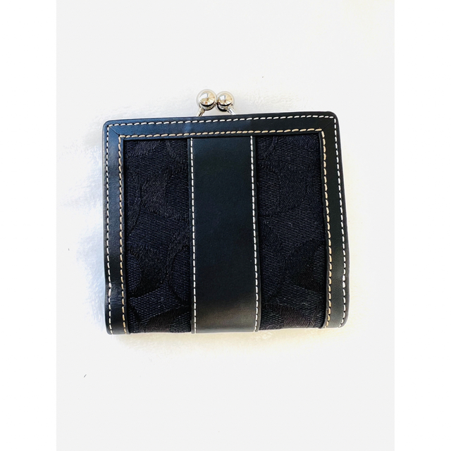 COACH(コーチ)の✨新品未使用✨コーチ　二つ折り財布　ブラック　シグネチャー　黒 メンズのファッション小物(折り財布)の商品写真