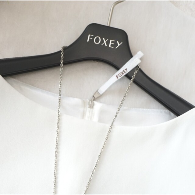 FOXEY BOUTIQUE  フォクシーブティック  プリーツエッセンス