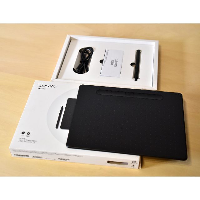 Wacom - 【しゅうとも】Wacom ペンタブレット Intuos Medium