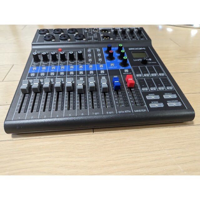 zoom l-8 livetrack 品 3