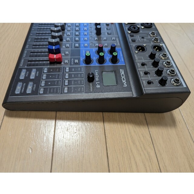 zoom l-8 livetrack 品 2