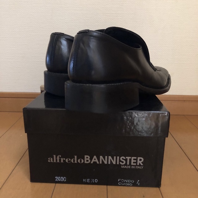 alfredoBANNISTER(アルフレッドバニスター)のアルフレッドバニスター ブラック 42 スリッポン メンズの靴/シューズ(ドレス/ビジネス)の商品写真