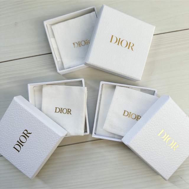 Christian Dior(クリスチャンディオール)のDior ディオール 空箱 インテリア/住まい/日用品のオフィス用品(ラッピング/包装)の商品写真