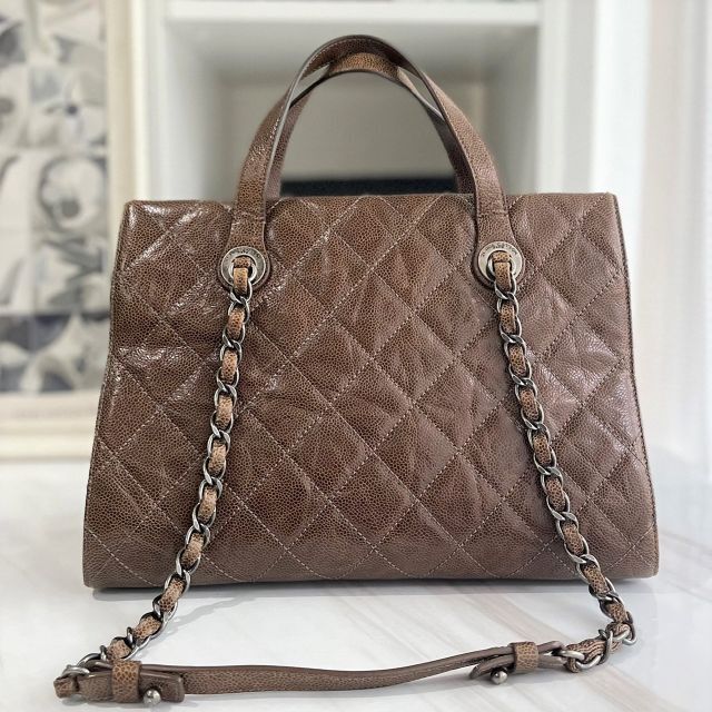 CHANEL(シャネル)の美品☆　シャネル　キャビアスキン　マトラッセ　2way　ハンドバッグ　18番台 レディースのバッグ(ハンドバッグ)の商品写真