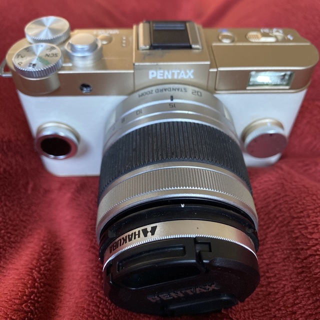 PENTAX Q-S1 カメラ本体+バッテリースマホ/家電/カメラ