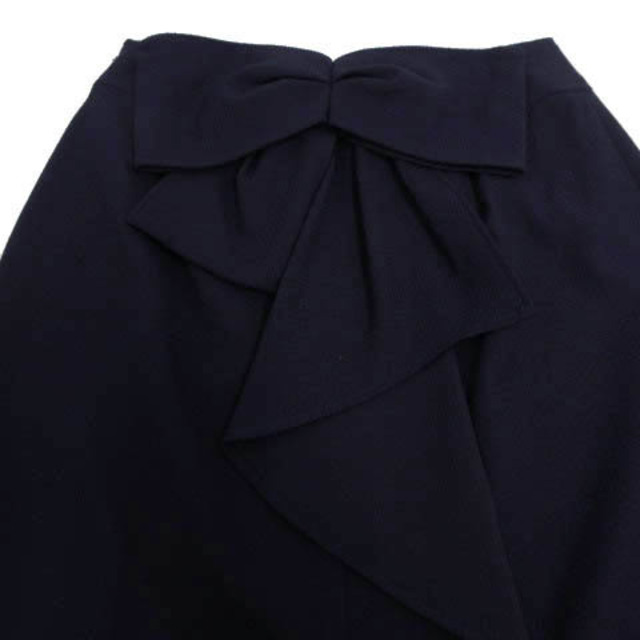 QUEENS COURT(クイーンズコート)のクイーンズコート スカート 台形 ひざ丈 バックリボン 日本製 ネイビー 紺 0 レディースのスカート(ひざ丈スカート)の商品写真