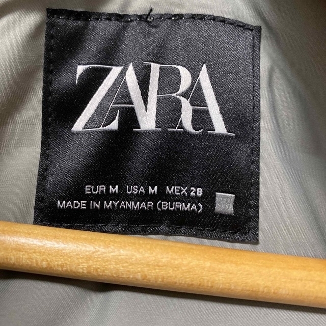 ZARA(ザラ)のZARA ダウンコート　サイズM レディースのジャケット/アウター(ダウンコート)の商品写真