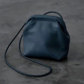 コモリ(COMOLI)のDEER SHOULDER POUCH(ショルダーバッグ)