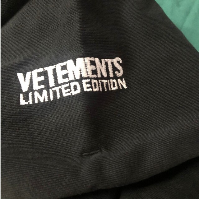 18466円格安 中古 買取 日本クーポン vetements パーカー 一度着用のみ