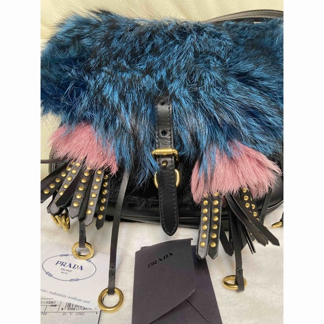 PRADA(プラダ)の★プラダ　ファー★2wayバッグ　美品 レディースのバッグ(ショルダーバッグ)の商品写真