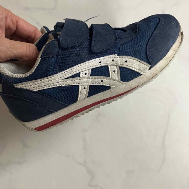 asics(アシックス)のasics kids スニーカー 18.5㎝　アシックス キッズ/ベビー/マタニティのキッズ靴/シューズ(15cm~)(スニーカー)の商品写真